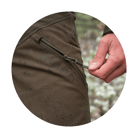 Dettaglio zip pantaloni da caccia